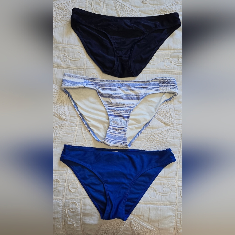 Blue Striped and Solid Bikini Bottoms Set